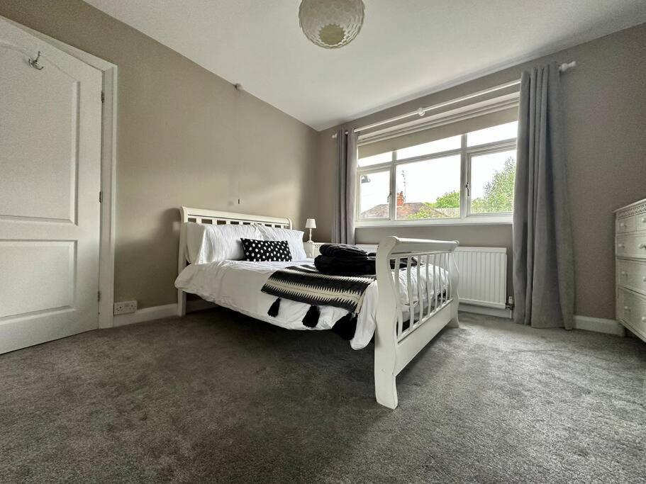 Stunning 5 Bed House In Chapel Allerton, Sleeps 9 Leeds  Exterior foto
